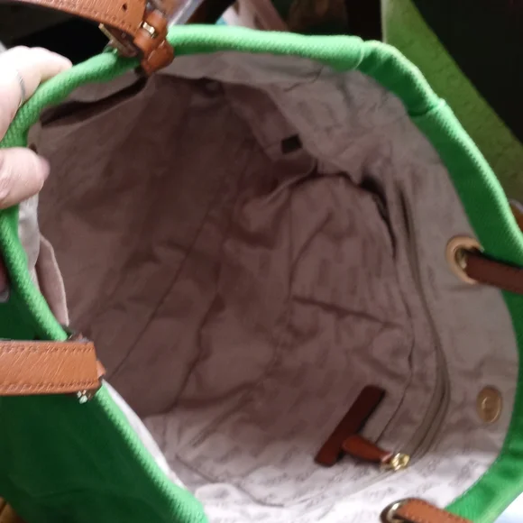 Michael Kors Green Shoulder Bag - Picture 9 of 14